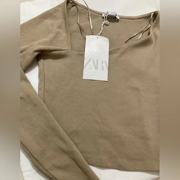 Zara Top - Picture 2 of 3